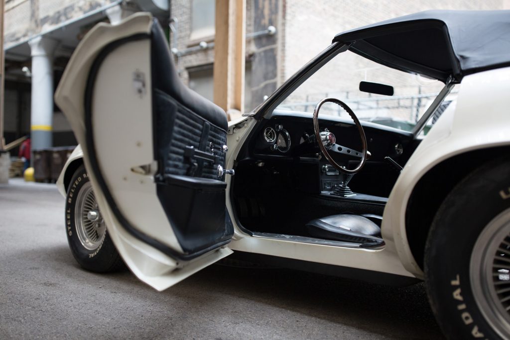 Pontiac XP-833 Convertible Prototype interior open door