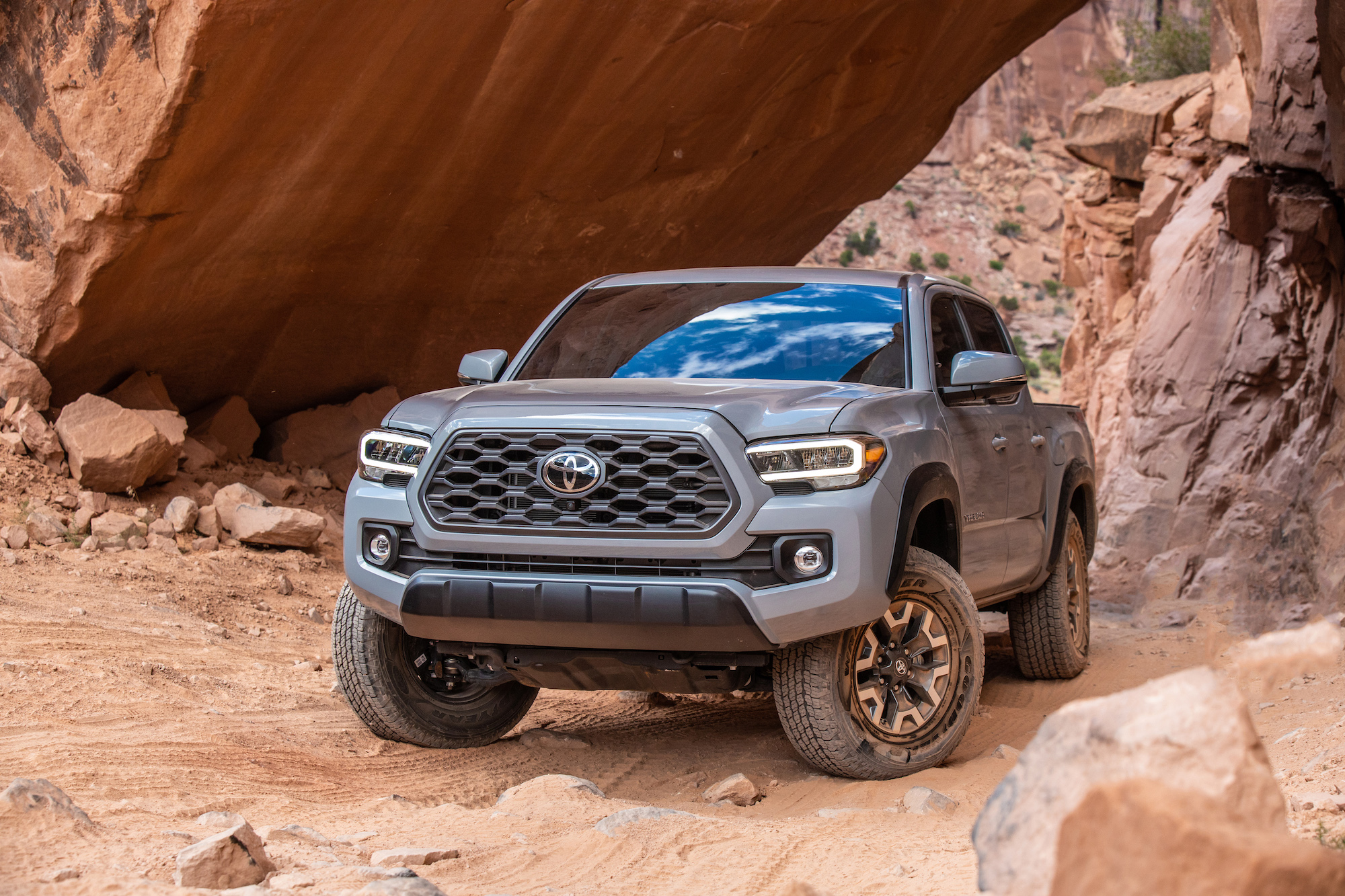 2020 Tacoma TRD Off Road front three-quarter off-road